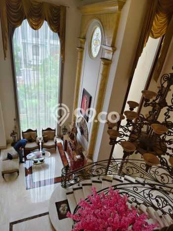 Ready to Use! Premium House LT 240m2 Desain Elegan di Pantai Indah Kapuk Ready to Use! Premium House LT 240m2 Desain Elegan di Pantai Indah Kapuk