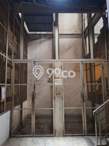 Gudang Dijual di Prime Area Jakarta Utara Luas 3708m2 Gudang Dijual di Prime Area Jakarta Utara Luas 3708m2