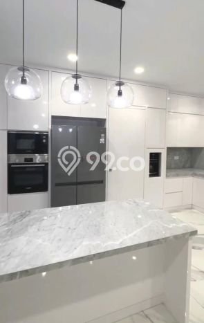 Rumah Elit LB 450m2 Siap Huni Desain Elegan di Pantai Indah Kapuk, Jakarta Utara Rumah Elit LB 450m2 Siap Huni Desain Elegan di Pantai Indah Kapuk, Jakarta Utara
