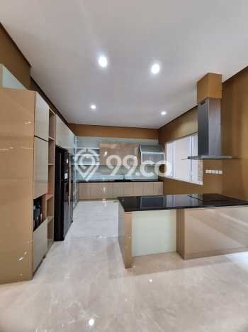 Rumah Luxury Modern Tanpa Renovasi di Pantai Indah Kapuk Jakarta Utara Rumah Luxury Modern Tanpa Renovasi di Pantai Indah Kapuk Jakarta Utara