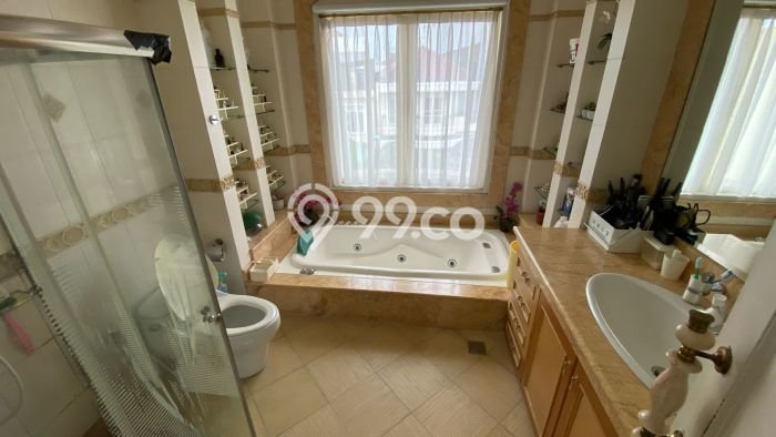 Rumah Luxury Modern Tanpa Renovasi di Pantai Indah Kapuk Jakarta Utara Rumah Luxury Modern Tanpa Renovasi di Pantai Indah Kapuk Jakarta Utara