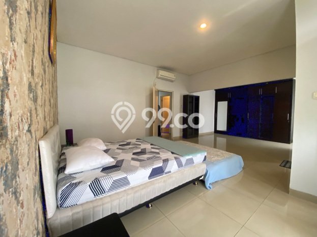 Dijual Rumah Luas Megah Dengan View Cantik di Pondok Indah, Jakarta Selatan Dijual Rumah Luas Megah Dengan View Cantik di Pondok Indah, Jakarta Selatan