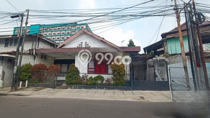 Siap Huni Rumah Mewah 7 Kamar di Senen Dekat ke Mana Pun Siap Huni Rumah Mewah 7 Kamar di Senen Dekat ke Mana Pun