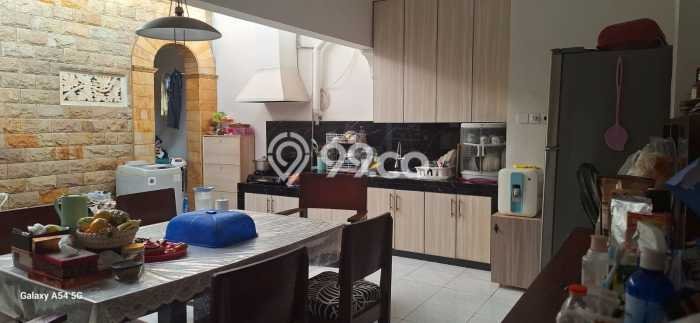Dijual Rumah Premium dengan Fasilitas Sekitar Lengkap di Menteng, Jakarta Pusat Dijual Rumah Premium dengan Fasilitas Sekitar Lengkap di Menteng, Jakarta Pusat