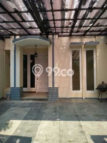 For Sale Rumah 4 Kamar Lokasi Ideal Bagus dan Strategis di Cakung For Sale Rumah 4 Kamar Lokasi Ideal Bagus dan Strategis di Cakung