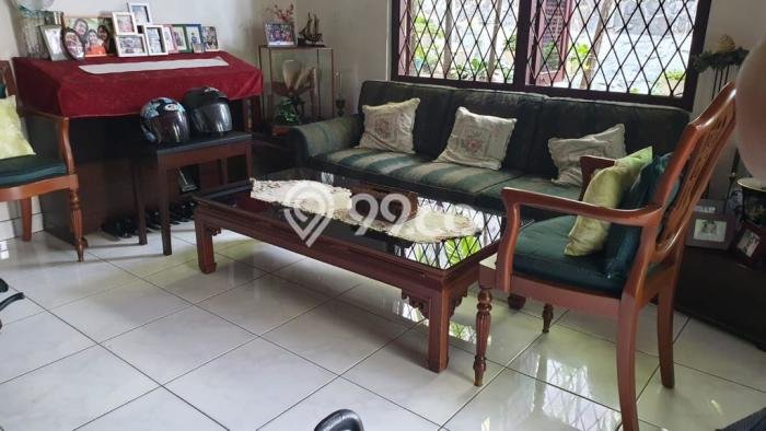 Rumah Mewah Dijual LT 355m2 di Menteng, Jakarta Pusat Rumah Mewah Dijual LT 355m2 di Menteng, Jakarta Pusat