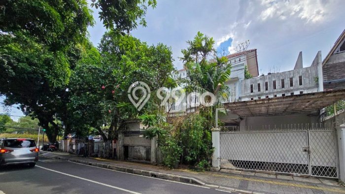 Siap Huni Rumah Mewah 11 Kamar di Menteng Dekat ke Mana Saja Siap Huni Rumah Mewah 11 Kamar di Menteng Dekat ke Mana Saja