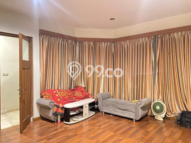 Dijual Rumah Premium dengan Fasilitas Sekitar Komplit di Menteng, Jakarta Pusat Dijual Rumah Premium dengan Fasilitas Sekitar Komplit di Menteng, Jakarta Pusat