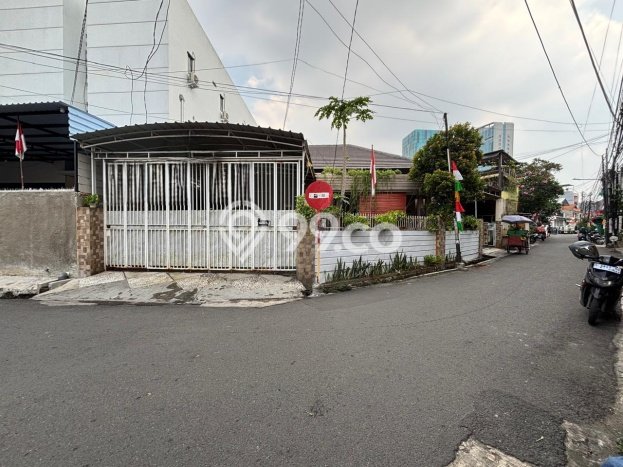Hunian Mewah LB 350m2 Siap Pakai Desain Elegan di Grogol, Jakarta Barat Hunian Mewah LB 350m2 Siap Pakai Desain Elegan di Grogol, Jakarta Barat