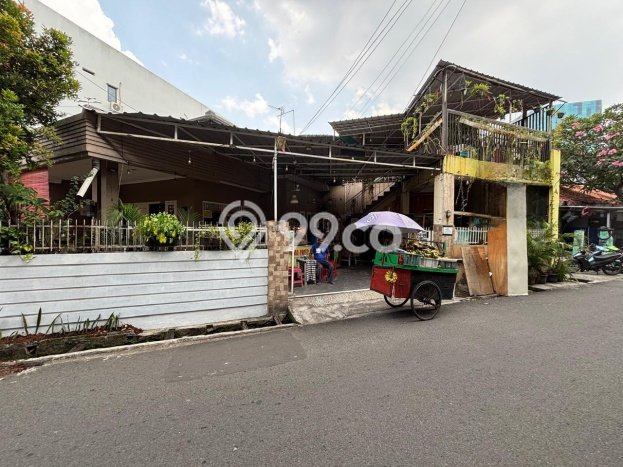 Hunian Mewah LB 350m2 Siap Pakai Desain Elegan di Grogol, Jakarta Barat Hunian Mewah LB 350m2 Siap Pakai Desain Elegan di Grogol, Jakarta Barat