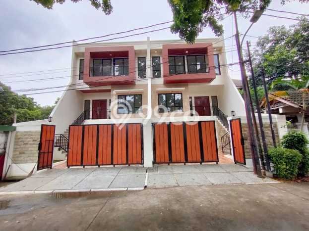 Rumah Luxury Modern Tanpa Renovasi di Ragunan Jakarta Selatan Rumah Luxury Modern Tanpa Renovasi di Ragunan Jakarta Selatan