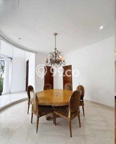 Sewa Rumah Bagus di Menteng Harga Rp 2,3 Miliar/ Tahun Sewa Rumah Bagus di Menteng Harga Rp 2,3 Miliar/ Tahun