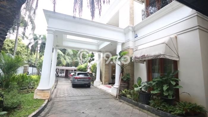 For Sale Rumah Mewah Exclusive di Menteng, Jakarta Pusat For Sale Rumah Mewah Exclusive di Menteng, Jakarta Pusat