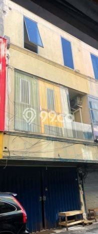 Ruko Dijual di Prime Area Surabaya Luas 180m2 Ruko Dijual di Prime Area Surabaya Luas 180m2