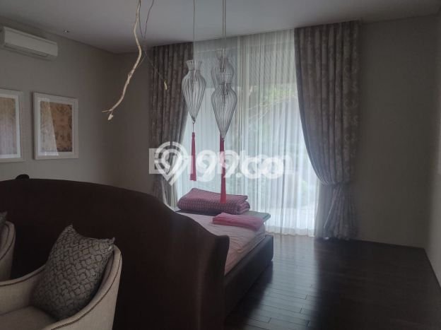 Jual Rumah Mewah Megah Dengan View Cantik di Kupang, Surabaya Jual Rumah Mewah Megah Dengan View Cantik di Kupang, Surabaya
