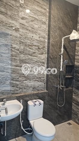 Rumah Elit Modern Tanpa Renovasi di Sutorejo Surabaya Rumah Elit Modern Tanpa Renovasi di Sutorejo Surabaya