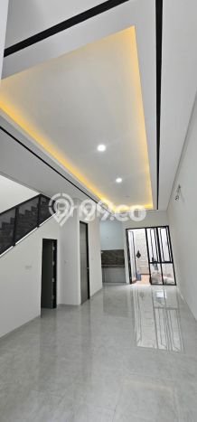 Rumah Elit Modern Tanpa Renovasi di Sutorejo Surabaya Rumah Elit Modern Tanpa Renovasi di Sutorejo Surabaya