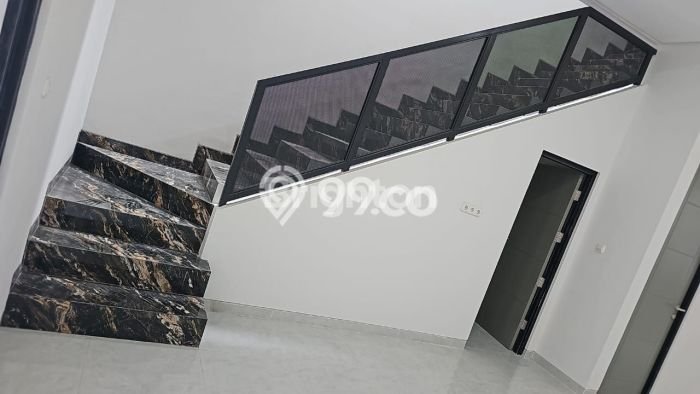 Rumah Elit Modern Tanpa Renovasi di Sutorejo Surabaya Rumah Elit Modern Tanpa Renovasi di Sutorejo Surabaya