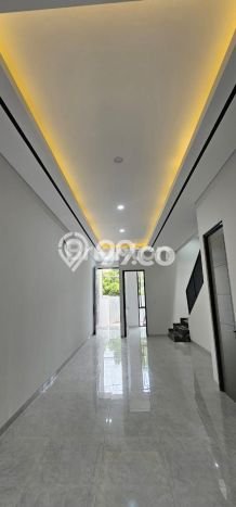 Rumah Elit Modern Tanpa Renovasi di Sutorejo Surabaya Rumah Elit Modern Tanpa Renovasi di Sutorejo Surabaya