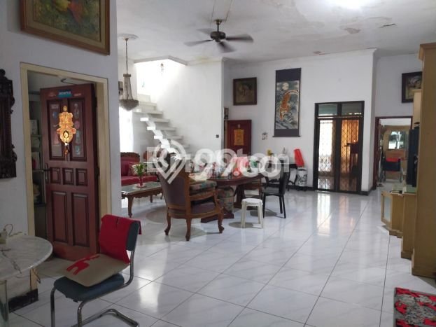 For Sale! Luxury House LT 600m2 Desain Modern di Manyar For Sale! Luxury House LT 600m2 Desain Modern di Manyar