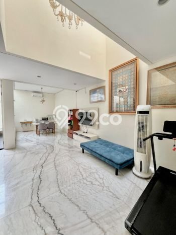 Dijual Rumah Premium dengan Fasilitas Sekitar Lengkap di Wiyung, Surabaya Dijual Rumah Premium dengan Fasilitas Sekitar Lengkap di Wiyung, Surabaya