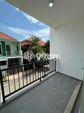 Jual Rumah Bagus Siap Huni LB 150m2 di Kenjeran, Surabaya Jual Rumah Bagus Siap Huni LB 150m2 di Kenjeran, Surabaya