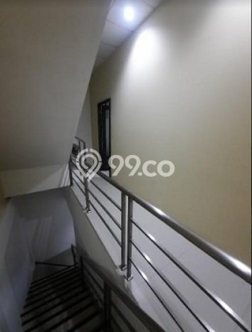 Ruko Disewa di Jakarta Selatan dengan LB 1m2 Area Komersial Ramai Ruko Disewa di Jakarta Selatan dengan LB 1m2 Area Komersial Ramai