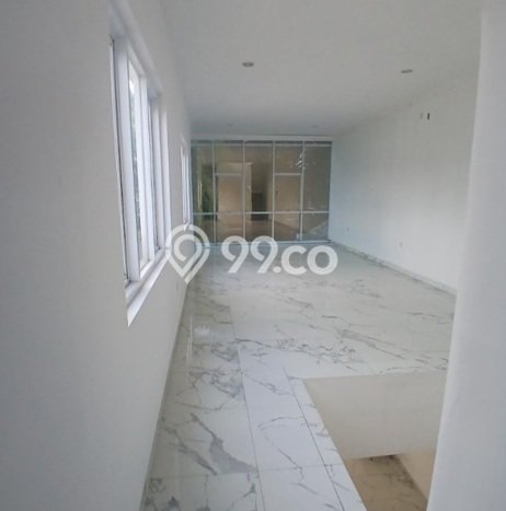 Unit Ruko Dijual di Jakarta Selatan LT 106m2 & LB 325m2 Unit Ruko Dijual di Jakarta Selatan LT 106m2 & LB 325m2