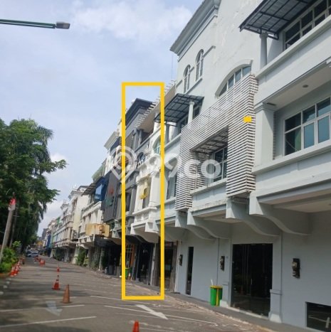 Disewakan Ruko di Kawasan Ramai Senayan Luas 1m2 Disewakan Ruko di Kawasan Ramai Senayan Luas 1m2