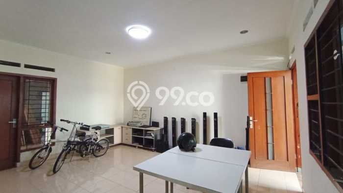 For Sale Rumah 3 Kamar Lokasi Strategis Nyaman dan Strategis di Antapani For Sale Rumah 3 Kamar Lokasi Strategis Nyaman dan Strategis di Antapani