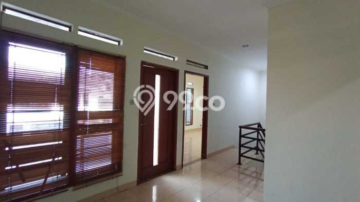 For Sale Rumah 3 Kamar Lokasi Strategis Nyaman dan Strategis di Antapani For Sale Rumah 3 Kamar Lokasi Strategis Nyaman dan Strategis di Antapani