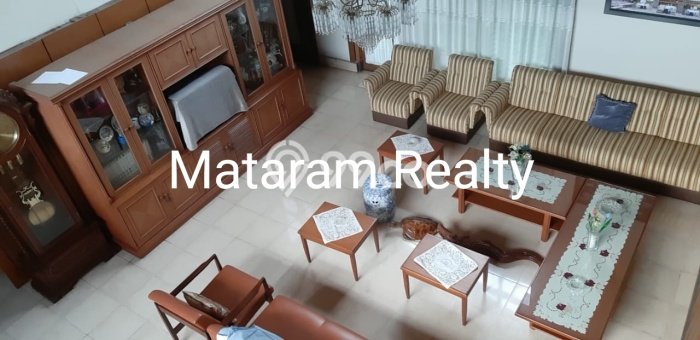 For Sale! Premium House LT 1243m2 Desain Modern di Hegarmanah For Sale! Premium House LT 1243m2 Desain Modern di Hegarmanah