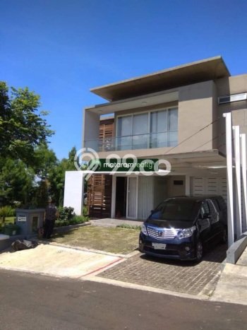 HARGA TERBAIK! Rumah di , 4 KT, Area Sejuk, Luas 340m2m² LB 300m2m² HARGA TERBAIK! Rumah di , 4 KT, Area Sejuk, Luas 340m2m² LB 300m2m²