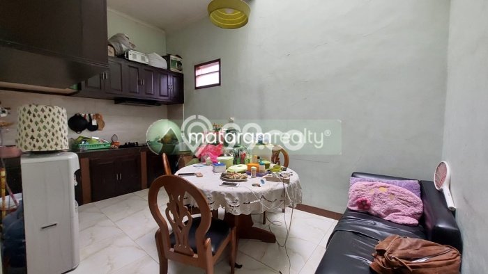 Jual Rumah Luas Megah Dengan View Eksklusif di Cikutra, Bandung Jual Rumah Luas Megah Dengan View Eksklusif di Cikutra, Bandung