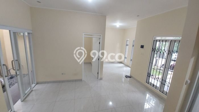 Lokasi strategis! Rumah siap huni disewakan di Antapani LB 150m2 Lokasi strategis! Rumah siap huni disewakan di Antapani LB 150m2