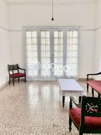 Dijual Rumah Premium dengan Fasilitas Sekitar Komplit di Supratman, Bandung Dijual Rumah Premium dengan Fasilitas Sekitar Komplit di Supratman, Bandung
