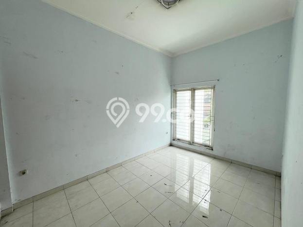 Disewakan! Rumah 5 Kamar Tidur &
3 Kamar Mandi di Buah Batu, Bandung Disewakan! Rumah 5 Kamar Tidur &
3 Kamar Mandi di Buah Batu, Bandung