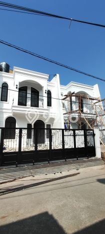 Jual Rumah Eksklusif 4 KT di Turangga, Bandung Jual Rumah Eksklusif 4 KT di Turangga, Bandung