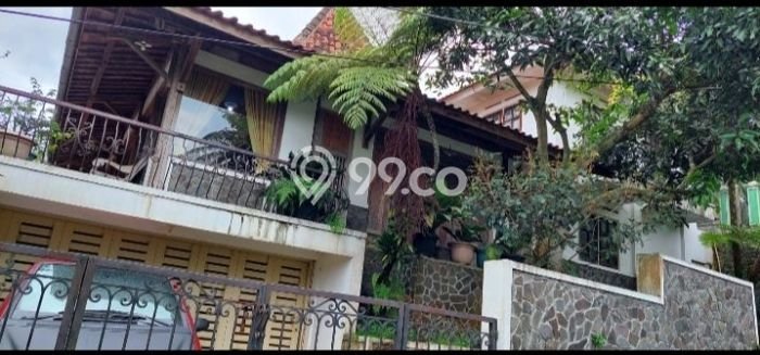 Disewakan! Rumah 5 Kamar Tidur &
3 Kamar Mandi di Sayap Dago, Bandung Disewakan! Rumah 5 Kamar Tidur &
3 Kamar Mandi di Sayap Dago, Bandung