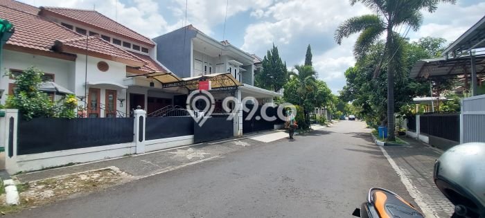 Rumah Modern di Antapani, Bandung, LT 160m2m² Bangunan 150m2m² Rumah Modern di Antapani, Bandung, LT 160m2m² Bangunan 150m2m²