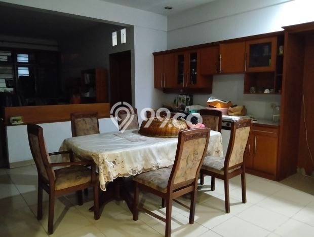 Rumah Mewah LB 430m2 Siap Pakai Desain Elegan di Pasteur, Bandung Rumah Mewah LB 430m2 Siap Pakai Desain Elegan di Pasteur, Bandung