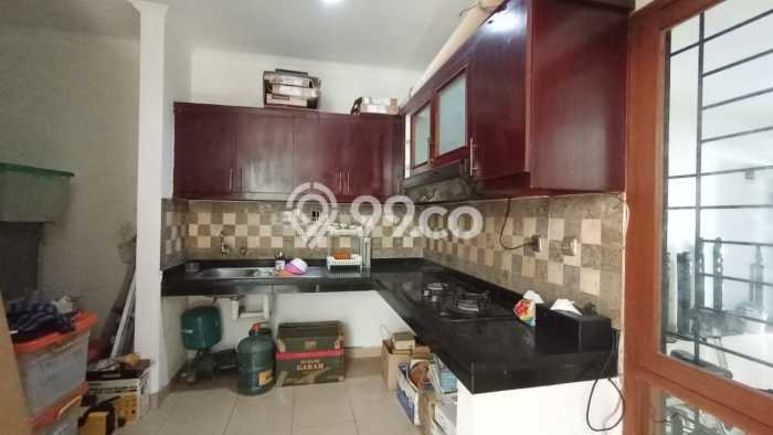 For Sale Rumah 3 Kamar Lokasi Strategis Nyaman dan Strategis di Antapani For Sale Rumah 3 Kamar Lokasi Strategis Nyaman dan Strategis di Antapani