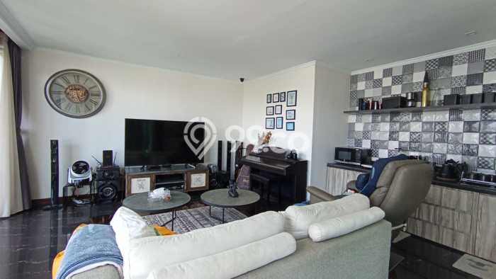 Rumah di , 6 KT, Design Modern, Luas 320m2m² Bangunan 750m2m² Rumah di , 6 KT, Design Modern, Luas 320m2m² Bangunan 750m2m²
