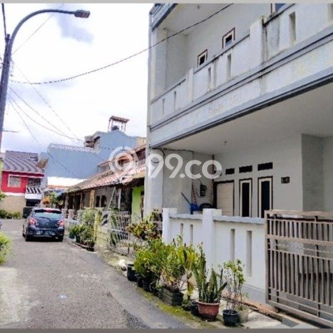 Rumah Kost untuk Dijual di Bojongsoang dengan 6 KT, 5 KM, Luas 180m2 Rumah Kost untuk Dijual di Bojongsoang dengan 6 KT, 5 KM, Luas 180m2