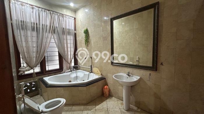 Rumah Luxury Modern Tanpa Renovasi di Sayap Dago Bandung Rumah Luxury Modern Tanpa Renovasi di Sayap Dago Bandung