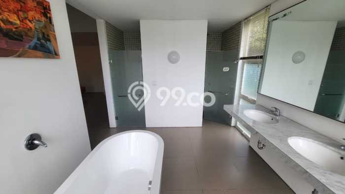 Rumah Luxury Modern Siap Huni di Resor Dago Pakar Bandung Rumah Luxury Modern Siap Huni di Resor Dago Pakar Bandung