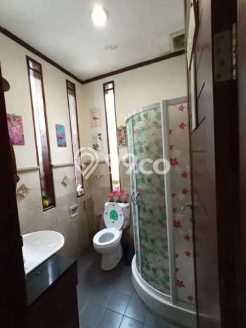 Rumah Elit LB 265m2 Siap Huni Desain Elegan di Sayap Dago, Bandung Rumah Elit LB 265m2 Siap Huni Desain Elegan di Sayap Dago, Bandung