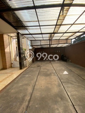 Rumah Elit LB 450m2 Siap Pakai Desain Elegan di Setra Indah, Bandung Rumah Elit LB 450m2 Siap Pakai Desain Elegan di Setra Indah, Bandung