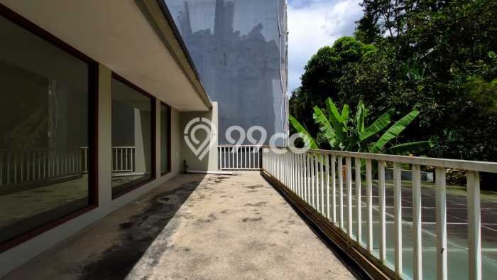 Hunian Elit LB 350m2 Siap Huni Desain Elegan di ciumbuleuit, Bandung Hunian Elit LB 350m2 Siap Huni Desain Elegan di ciumbuleuit, Bandung
