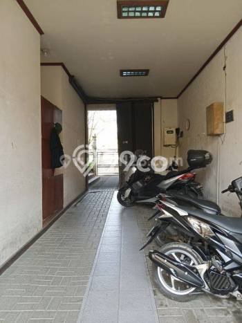 Rumah Mewah LB 430m2 Siap Pakai Desain Elegan di ciumbuleuit, Bandung Rumah Mewah LB 430m2 Siap Pakai Desain Elegan di ciumbuleuit, Bandung